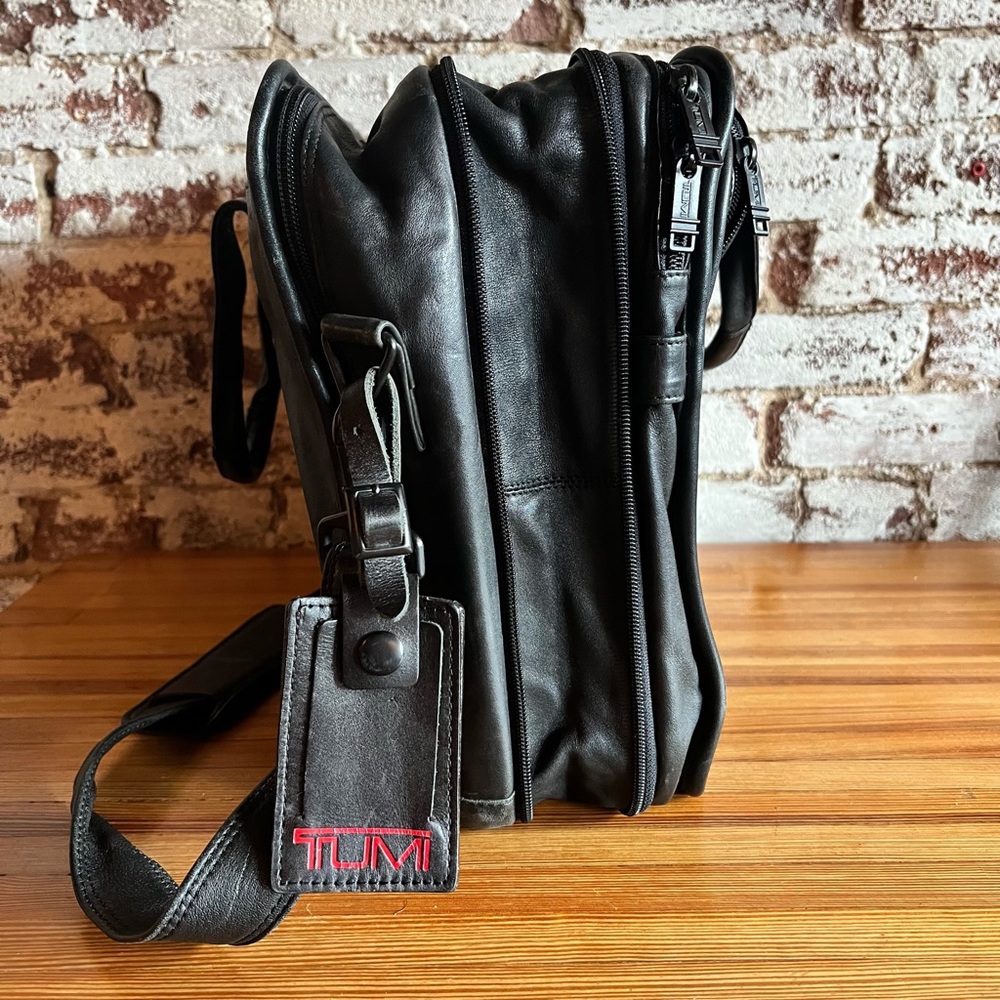 Tumi Expandable Briefcase - Picture 3 of 10